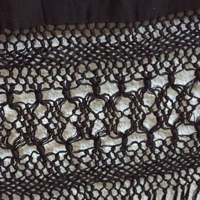 Manton Manila bordado con peso