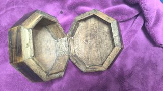 Caja joyero madera tallada