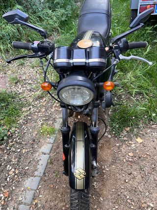 Moto Suzuki GSX 400 E