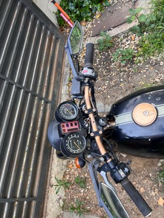 Moto Suzuki GSX 400 E