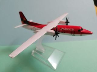 Avion Bi Motor