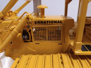 Maqueta Bulldozer International