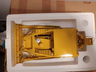 Maqueta Bulldozer International