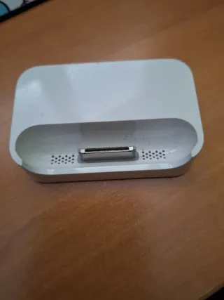 Mando Apple Tv+cargador(sin cable)