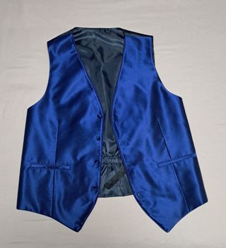 Traje azul eléctrico 