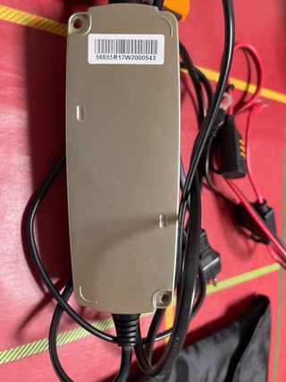 Cargador Yamaha YEC 8 - Baterías 12V