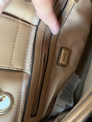 Bolso Guess marrón beige - cadena