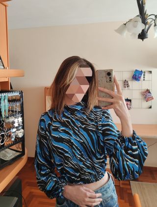 Blusa con espalda abierta