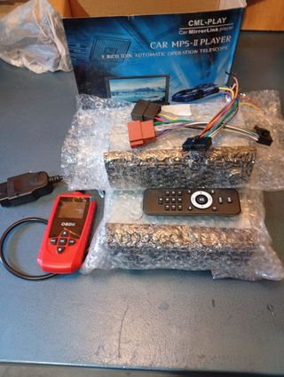 2 Radios Coche + escáner diagnosis OBDII
