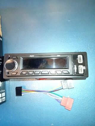 2 Radios Coche + escáner diagnosis OBDII