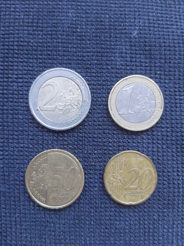 Lote 14: Monedas Euro Grecia Chipre