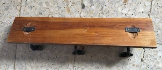 Percha castellana de pared