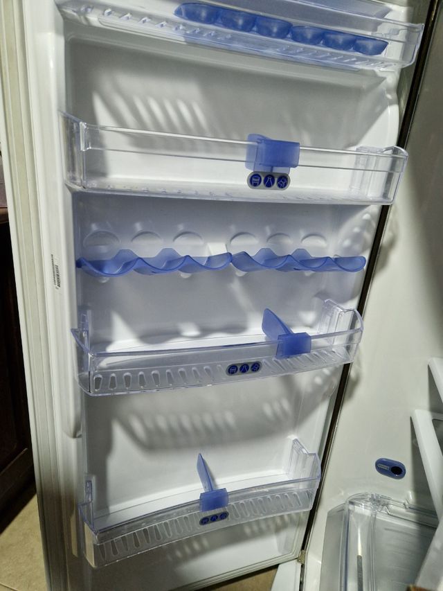 Frigorífico Whirlpool No Frost AAA