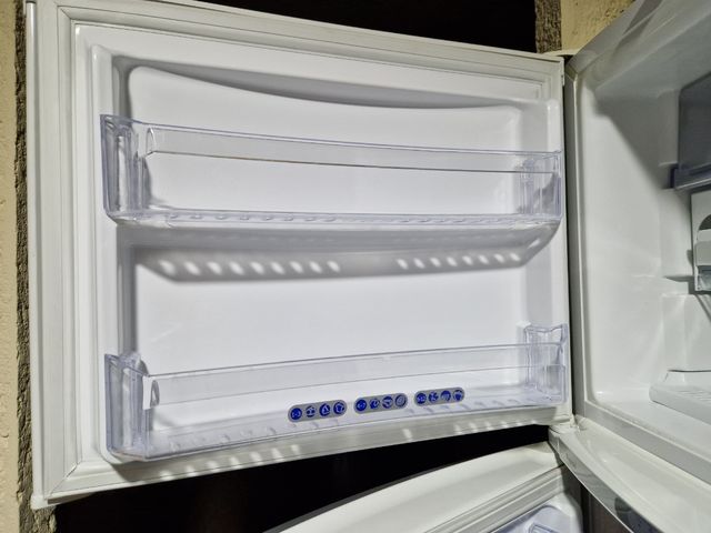 Frigorífico Whirlpool No Frost AAA