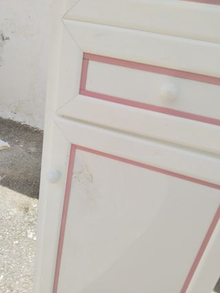 Armario baño blanco-rosa