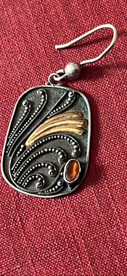 Orecchini in argento pendente con quarzo