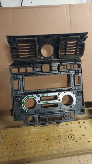 Carátula radio Land Rover Defender Puma