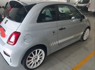 Abarth 695 2022