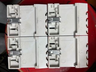 4 Diferenciales Siemens 40A 300mA