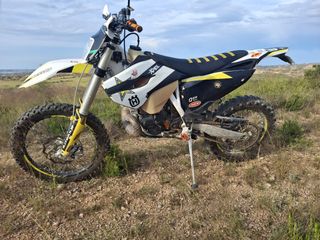 Husqvarna TE 300 2T  2015