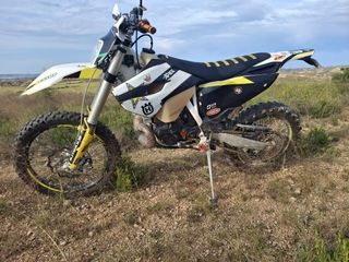 Husqvarna TE 300 2T  2015