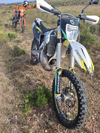 Husqvarna TE 300 2T  2015