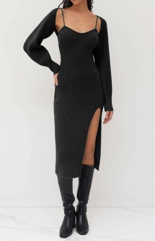 Vestido canalé con abertura – sexy y cómodo