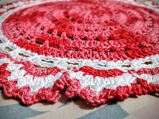 Centrotavola / centrino all'uncinetto