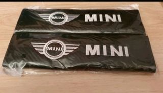 Pareja de almohadillas de piel,con el logo de Mini
