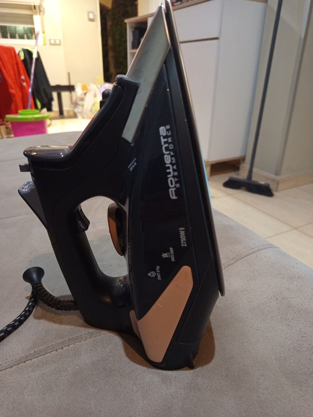 Ferro Rowenta DW5612, 2750, 3 usi