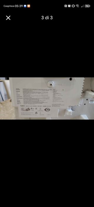 Proiettore NEC bianco compreso di staffa e casse