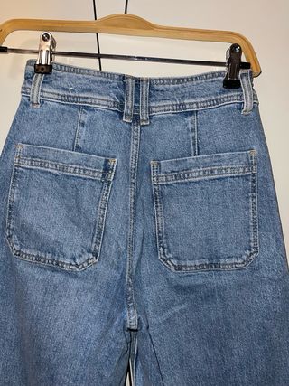 Vaqueros acampanados azules