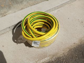 MANGUERA FLEXIBLE YELLOW GARDEN 25X32  50 metros.