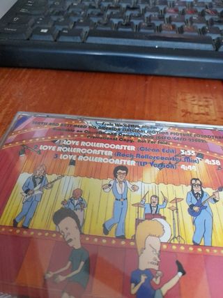 Red Hot Chili Peppers - Love Rollercoaster