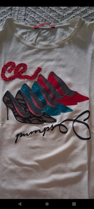 Camiseta Carolina Herrera