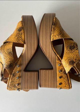 Sandalias piel Alpe 