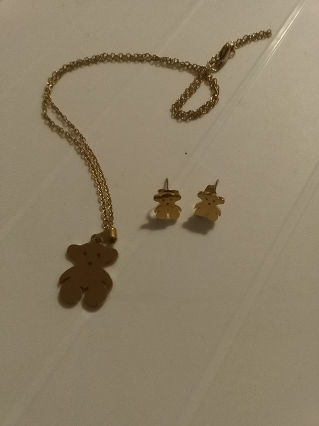 Collar y pendientes oso dorado
