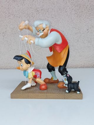 Pinocchio, Geppetto e Figaro (statue, ENESCO)
