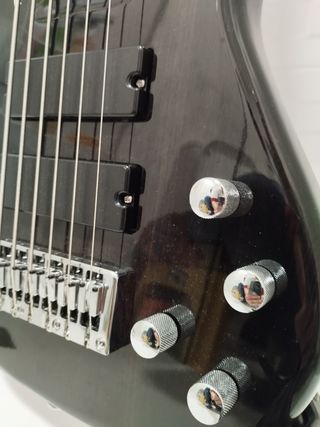 Bajo eléctrico Harley Benton 6 cuerdas