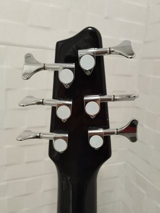 Bajo eléctrico Harley Benton 6 cuerdas