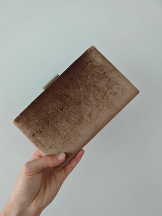 Bolso Clutch fiesta terciopelo beige
