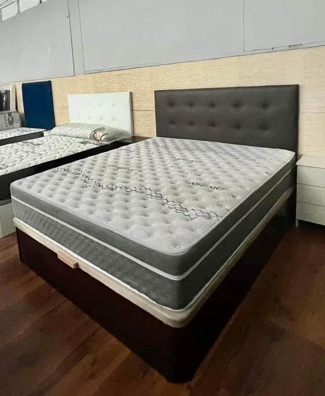 Canapé, colchón, cabezal, Base Tapizada