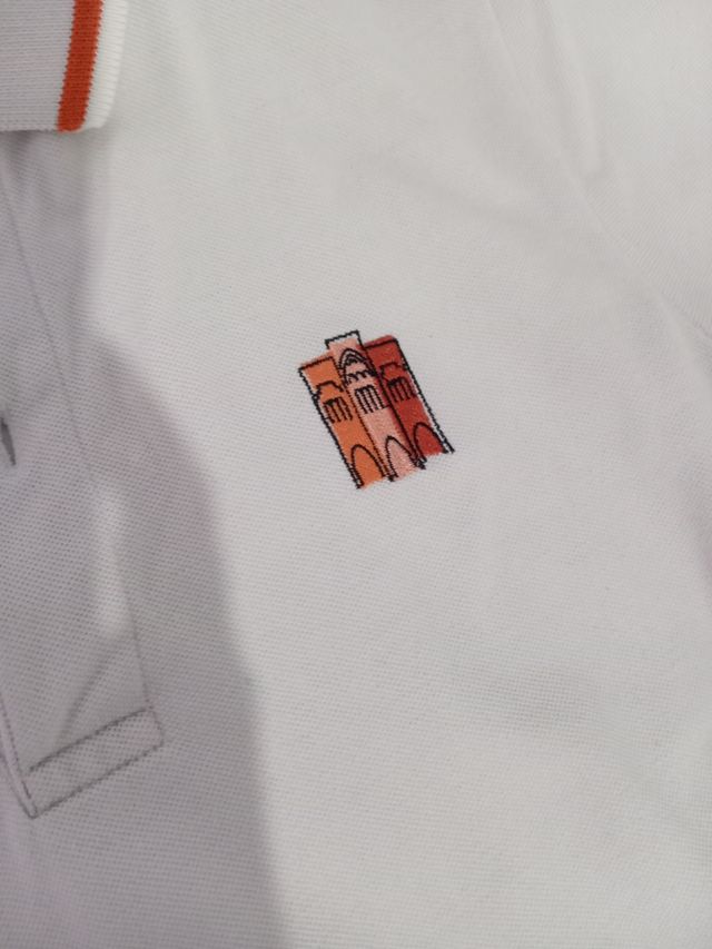 Uniforme colegio nicoli ,solo falda disponible.