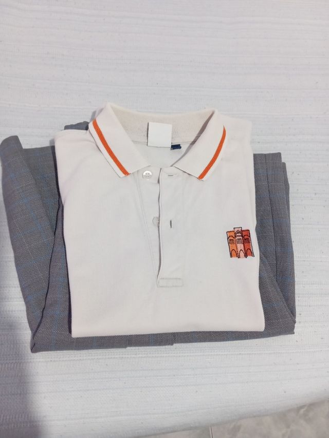 Uniforme colegio nicoli ,solo falda disponible.