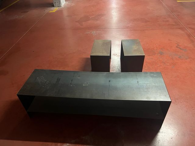 Mesas metalicas - 3 piezas medidas 1,60 x 45 x45-