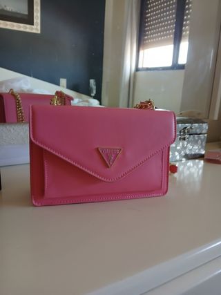 Bolso Guess rosa
