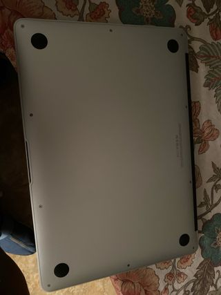MacBook Air 13" 2017 - 8GB RAM
Ssd 128...A1466