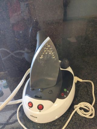 Ferro Ufesa Alyso c/ Caldeira PL1410- Avariado