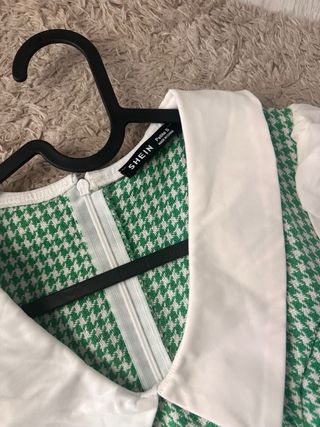 Mono corto tweed verde blanco