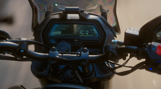 BAJAJ DOMINAR 400 (2025)